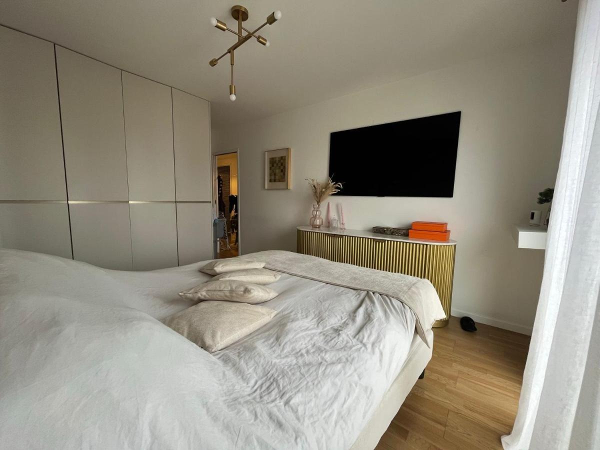 Appartement Luxueux Climatise Avec Terrasse, 6 Couchages - 17Eme Arrondissement De Paris Клиши Экстерьер фото